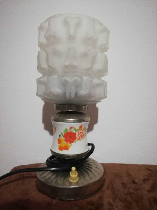 Veioza vintage cu buton