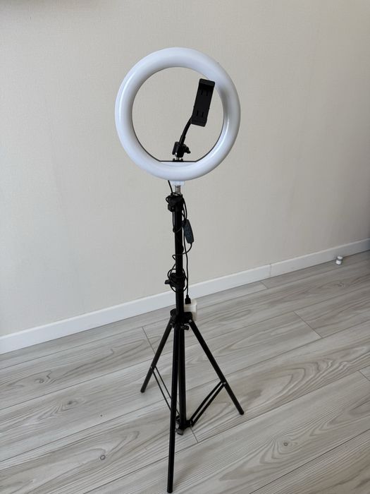 Штатив срочно, за дешево