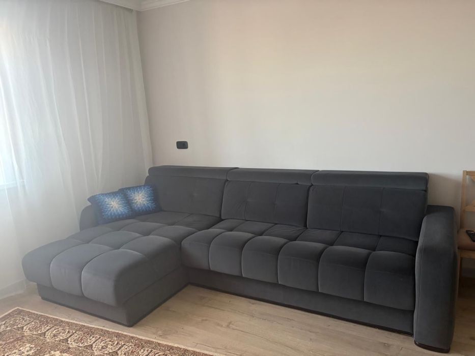 Диван угловой  бу