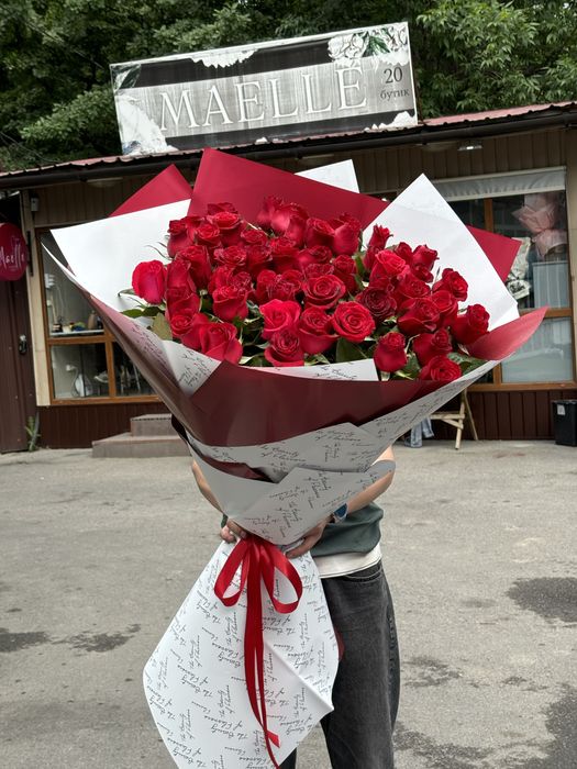 Акци на  розы 70 см