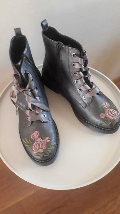 Нови боти BUGATTI номер 42