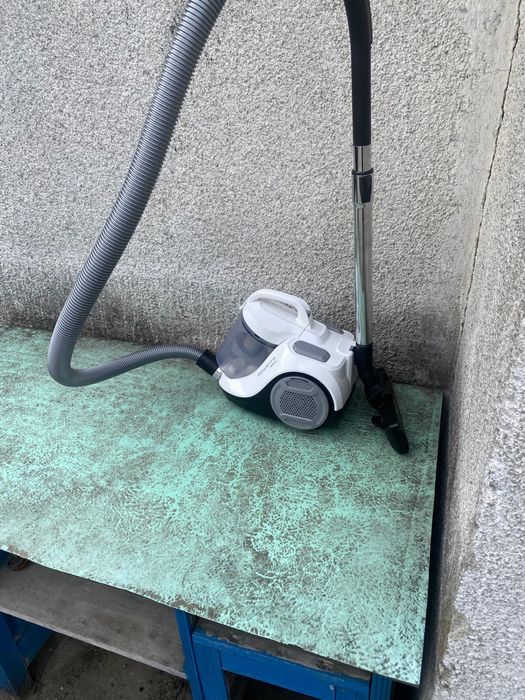 Aspirator cu fir pt bucatarie - Rowenta