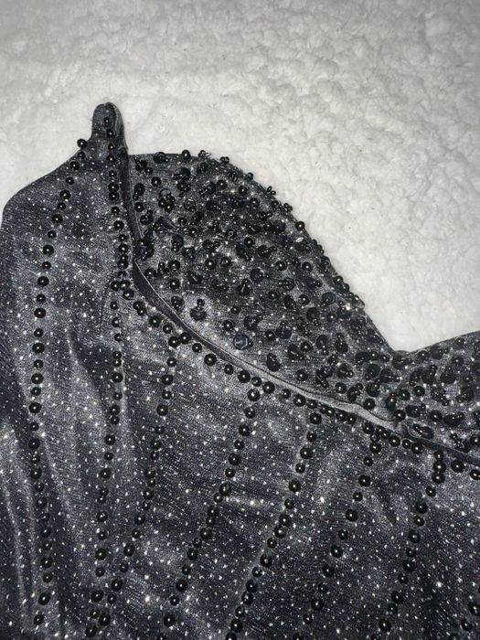 Черна дълга бална рокля