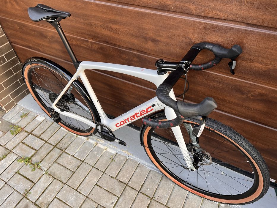 Bicicleta gravel Corratec Allroad C1 Carbon Sram AXS powermeter, acte!