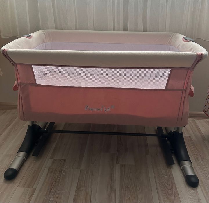 Бебешка кошара next to me