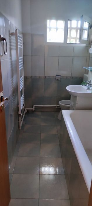 2 camere bld.Socolo zona Podu ros