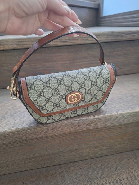 Чантичка на Gucci