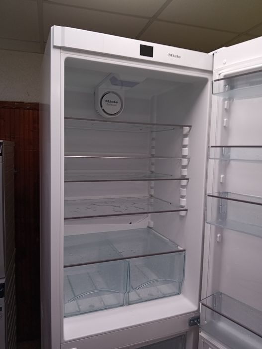 Комбиниран хладилник с фризер Миеле Miele 24 месеца гаранция!!!