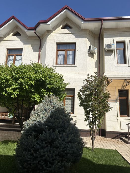 Uy Hovli Uchastka