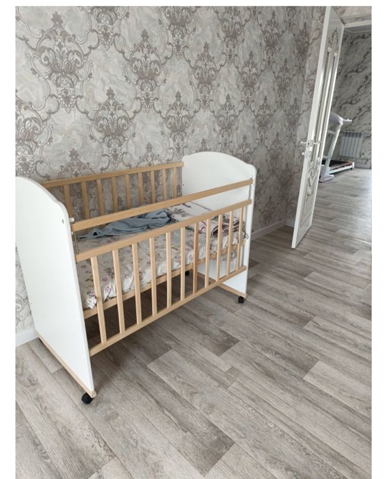 Продам кровать манеж