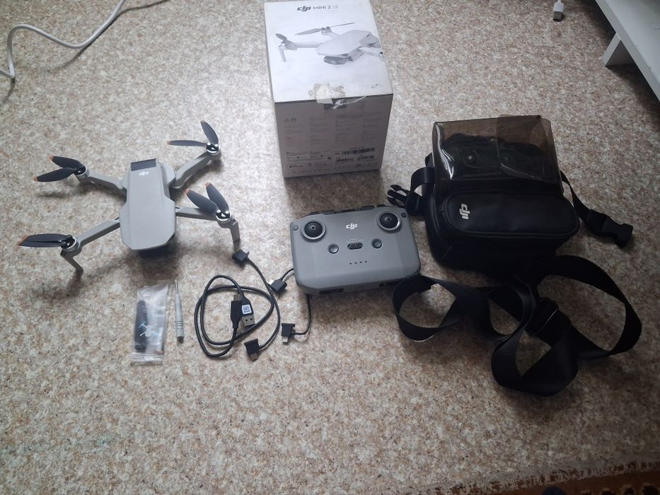 Продам дрона dji mini 2 se