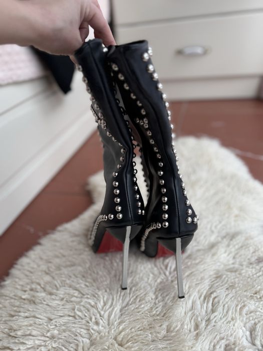 Дамски боти с ток