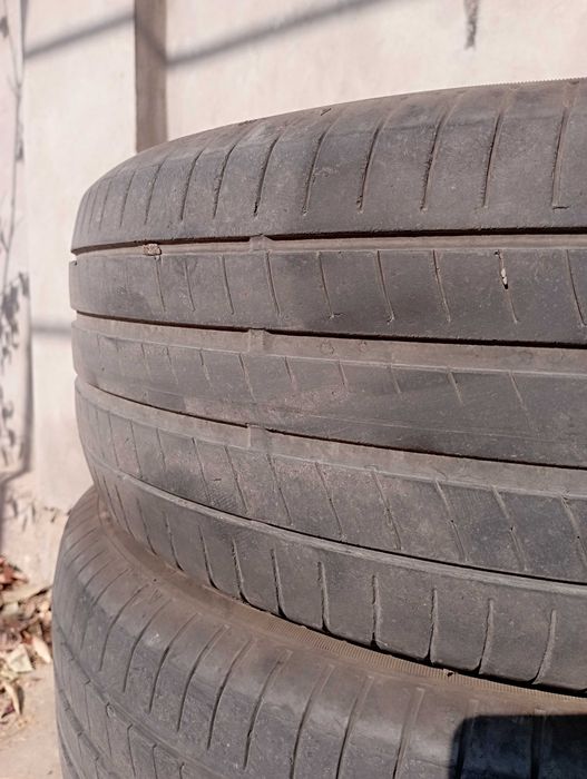 Шины, балоны бу 215/60R17