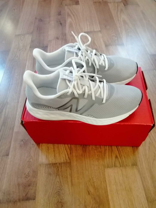 Мъжки маратонки Нови