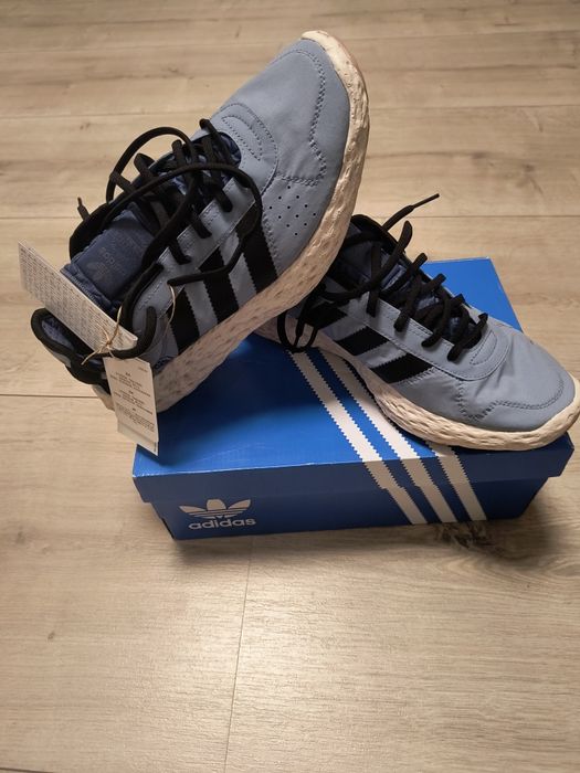 Adidas ZPONGE  .
