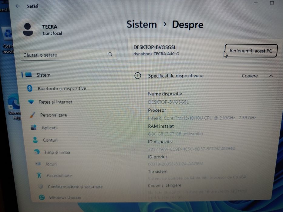 Dynabook Tecra A40-G, i3-10110U, 8 GB RAM, SSD 128 GB.