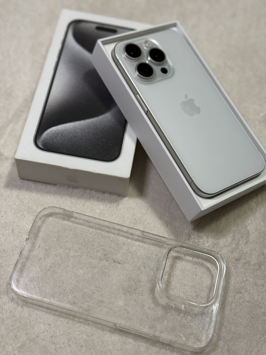 iPhone 15 Pro White Titanium 94% full box + husa ca nou 128 GB