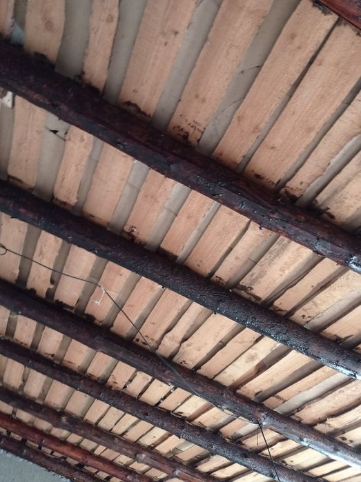 дом мкрн Достык,участок 8 соток.