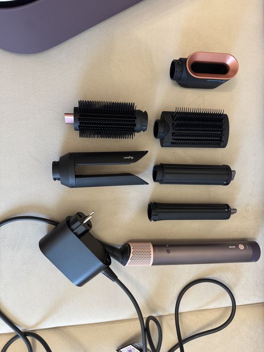 dayson Airwrap Co-anda2