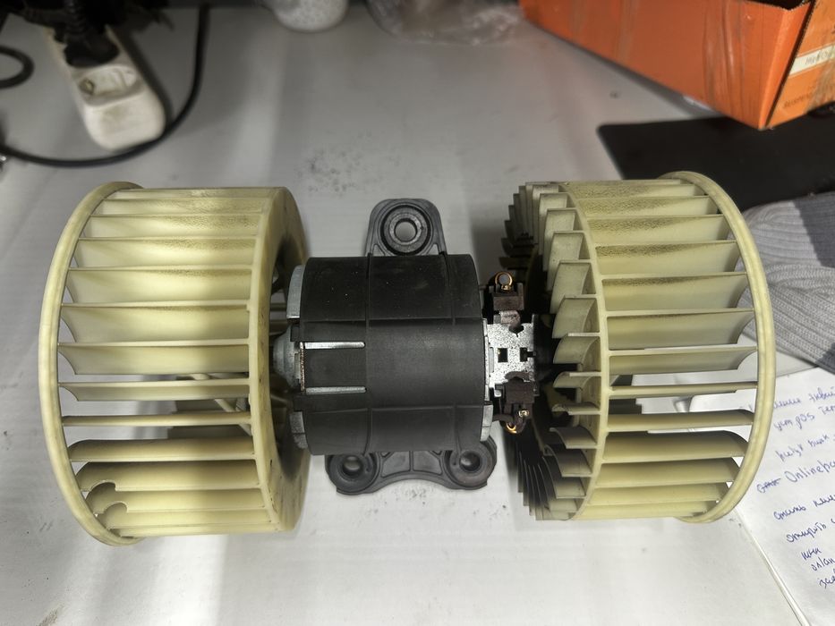 Вентилятор моторчик печки BMWe39 E53