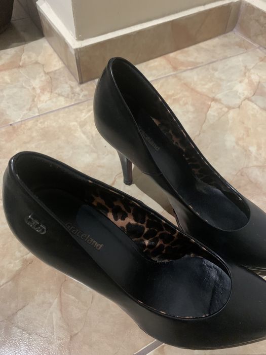 Дамски обувки