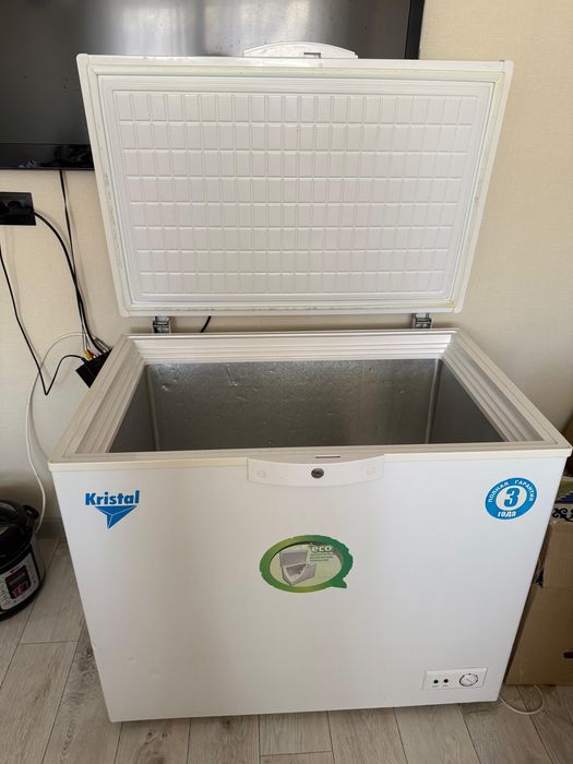 Продам Морозильник