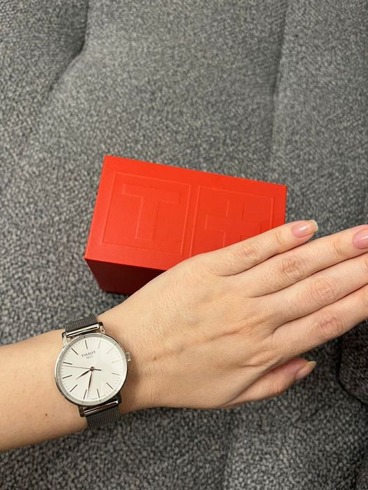 Продам часы Tissot оригинал