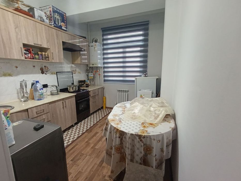 Kvartira sotiladi 2 xonali Adres 5 mikrorayon orbita