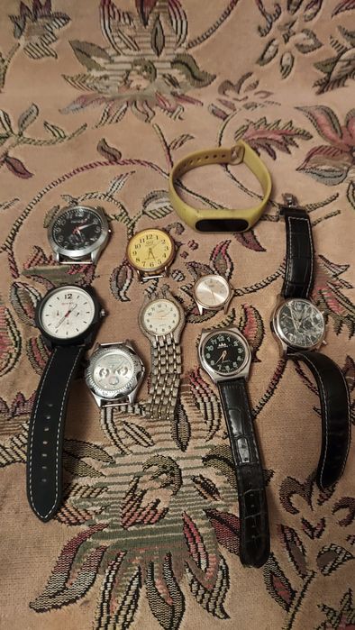 Часы на запчасти,