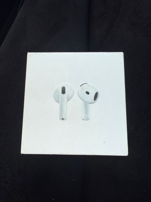 Vand Airpods 4..