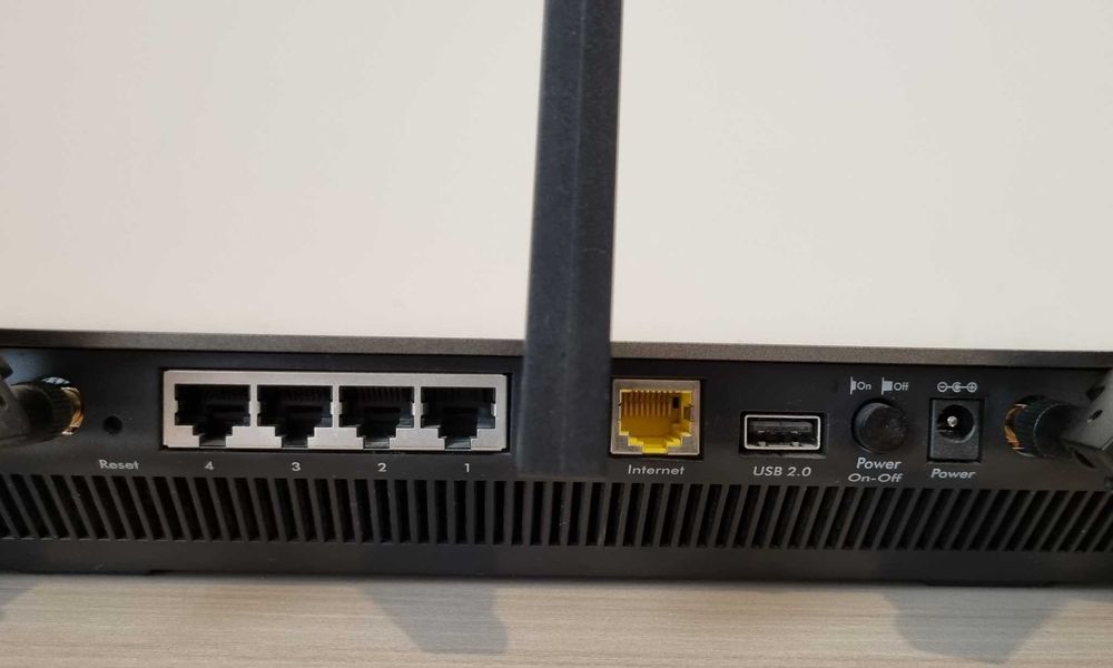 Router Netgear R7000 Nighthawk AC1900