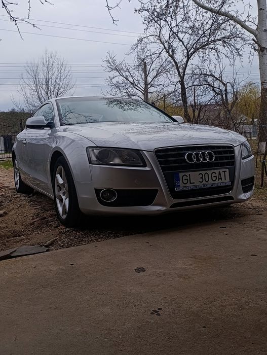 Vând Audi A5 8T Coupe