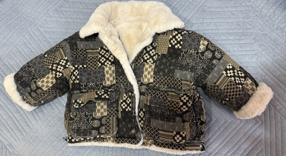 На девочку 90-100 см