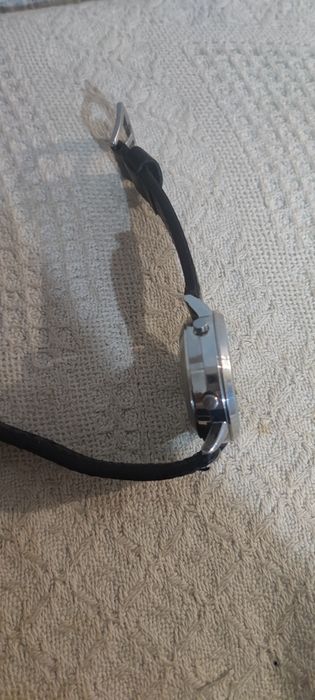 Продается мужские часы Tissot