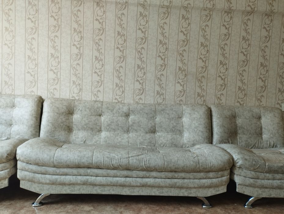 Продам диван состояние хорошее