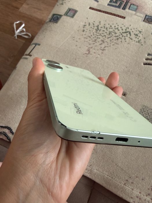 Продам телефон REDMI 13C