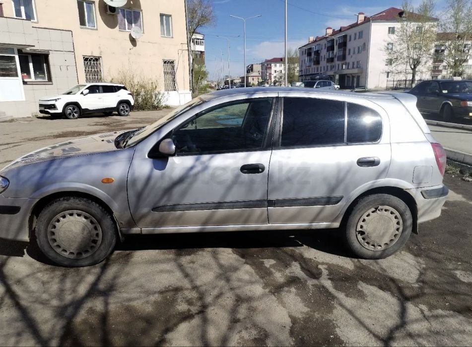 Nissan Almera 2001 года