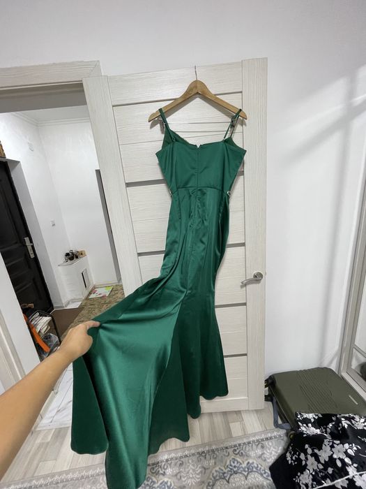 Продам платье для мероприятие