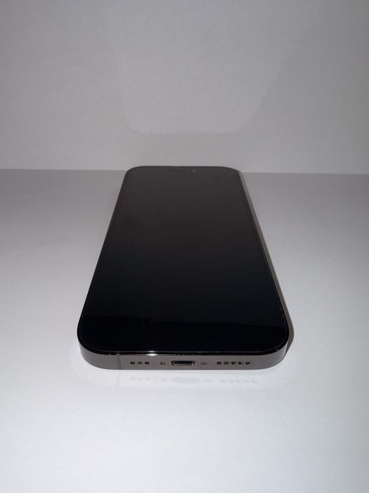 Iphone 14 Pro 256 GB functioneaza perfect.