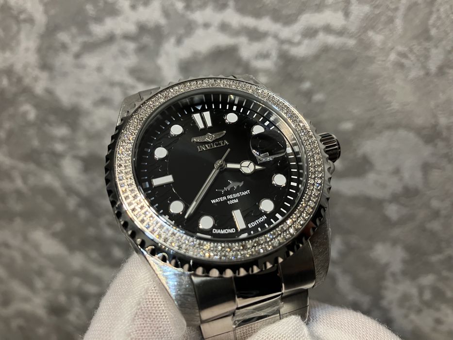 Часы мужские, бриллиантовые