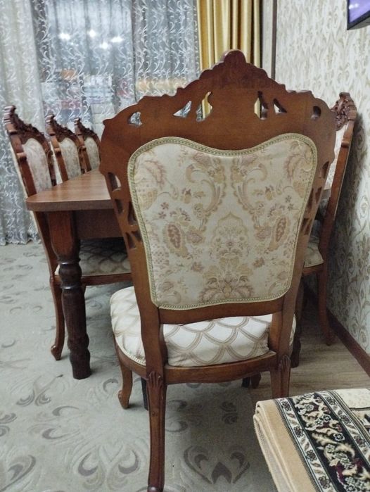 Стол с стульями хороший