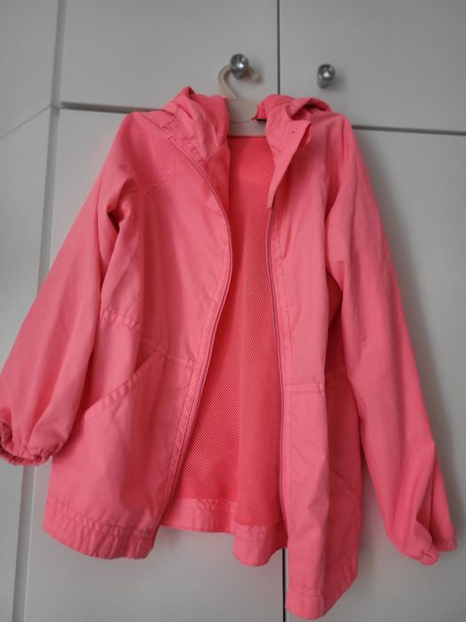 Лятна рокля 134 см и тънко горнище ветровка за 6-7 год и плътна рокля