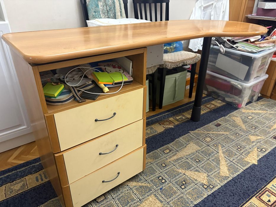 Продам писменный стол