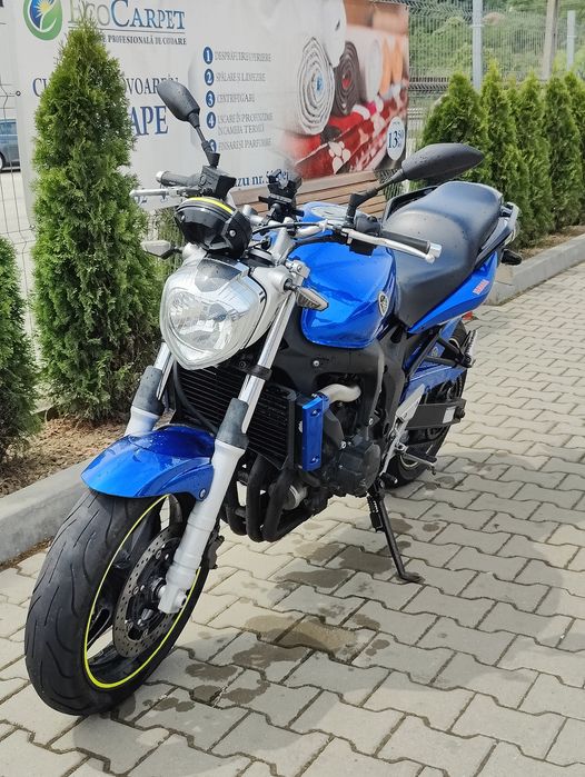 Yamaha Fz6 black edition