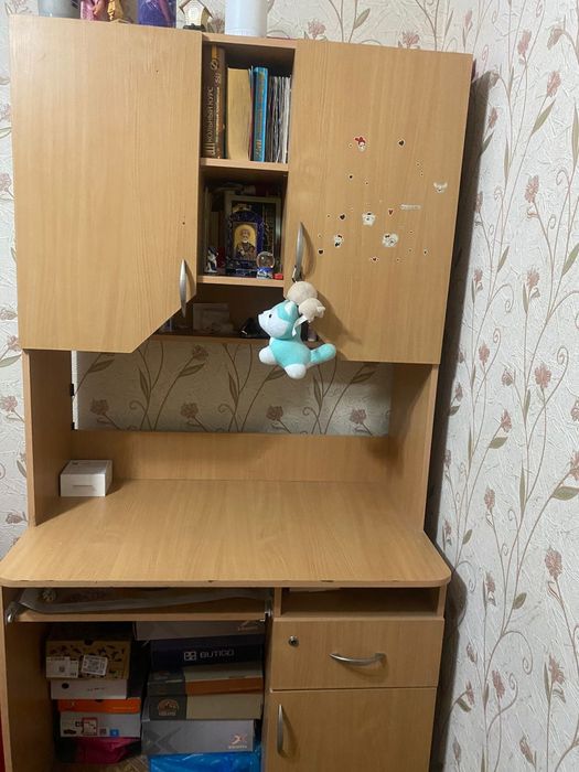 Письменный стол детский