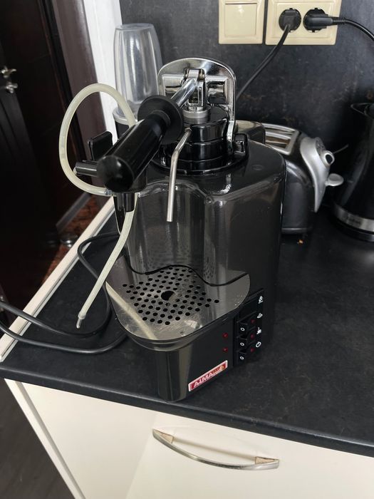 Кафемашина с хартиени дози и капучинатор Alma hi tech ITALY