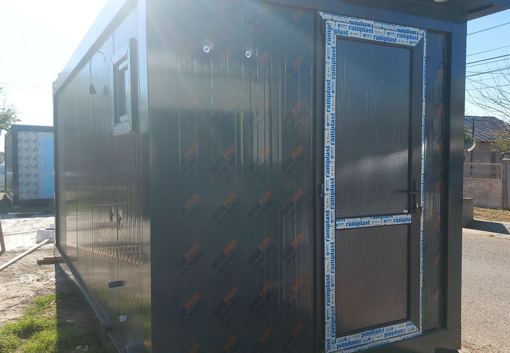 Vand container tip vitrina