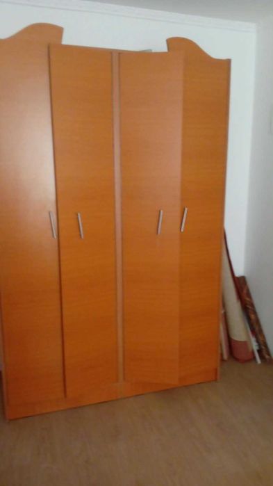 Garsoniera de vânzare