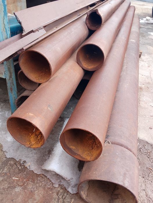 Продам трубы уголки и стеллажи