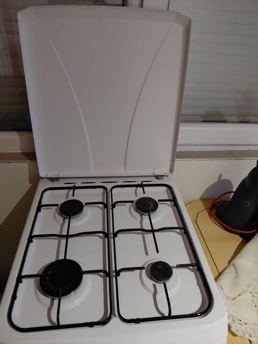 Vand aragaz cu butelie